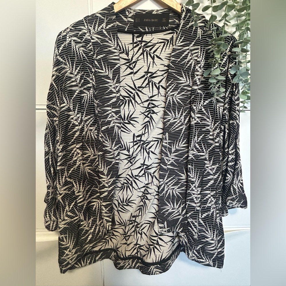 Zara Leaf-Print Open Front Cardigan in Black & White - Picture 1 of 5